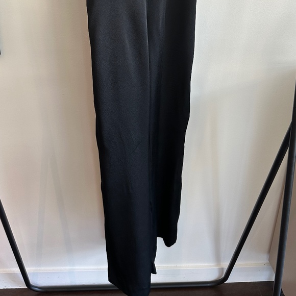 Mango - High waisted pant with a satin finish - Picture 2 of 2
